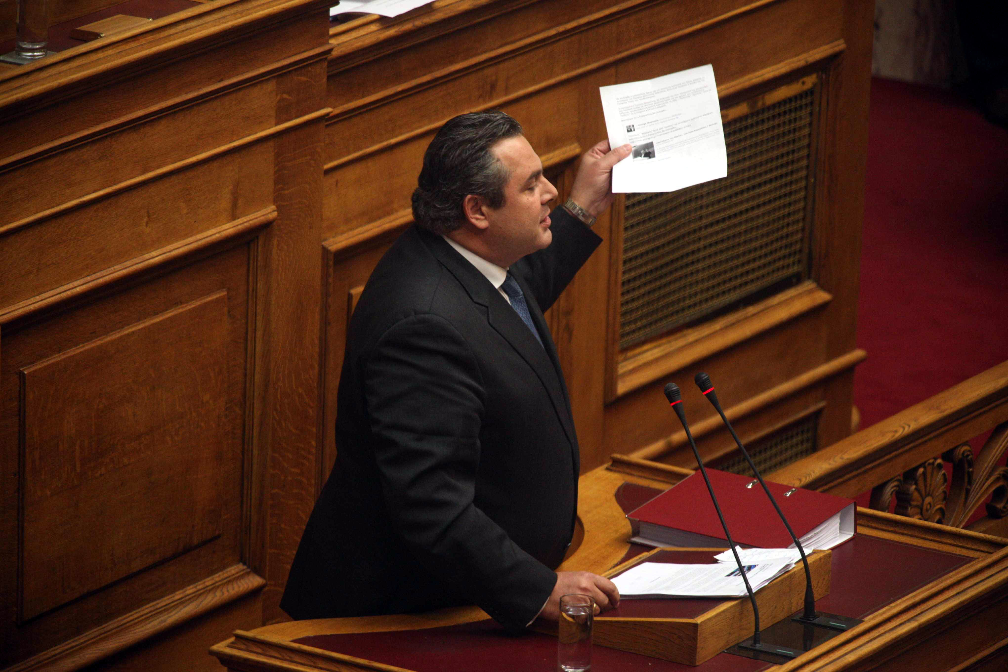 Προκαλεί ο Καμμένος: Καλώ τους Έλληνες σε εξέγερση και επανάσταση