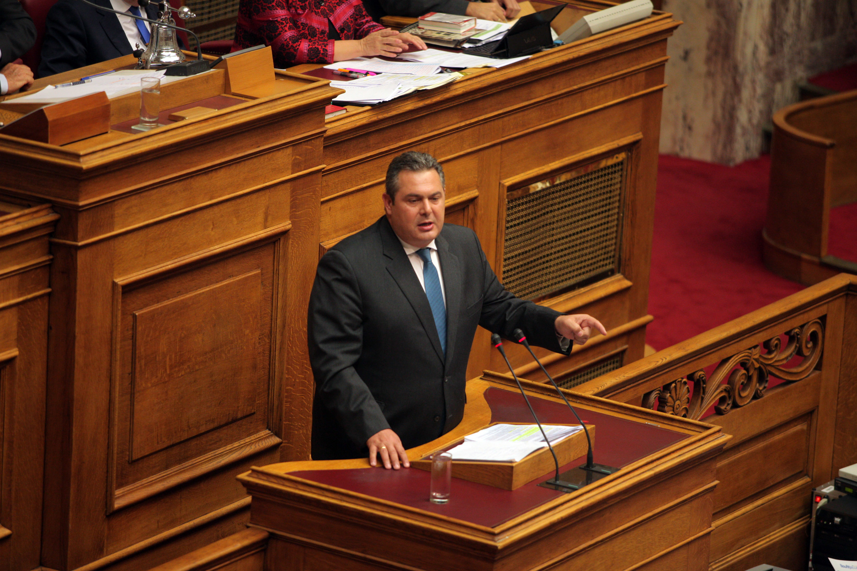 Η επιτροπή της Βουλής είπε ναι στην άρση της ασυλίας του Καμμένου