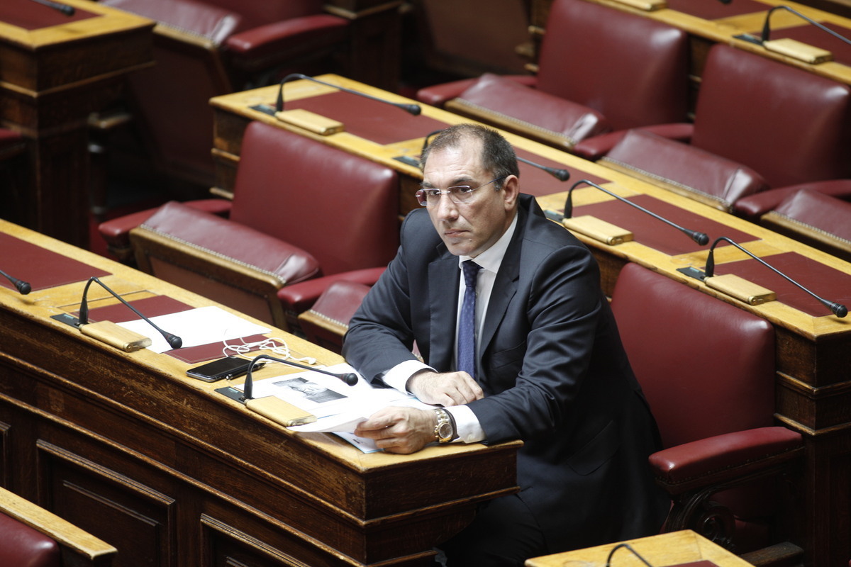 Στο παρασκήνιο ο “πόλεμος” ΣΥΡΙΖΑ-ΑΝΕΛ για τα ειδικά μισθολόγια