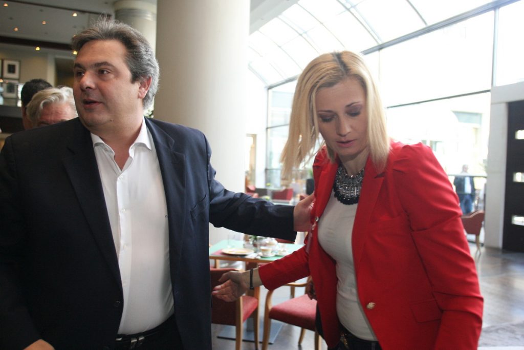 Άγριος καυγάς Ραχήλ – ΑΝΕΛ: “Είσαι άθεη!” – “Προσοχή στα κουνούπια”
