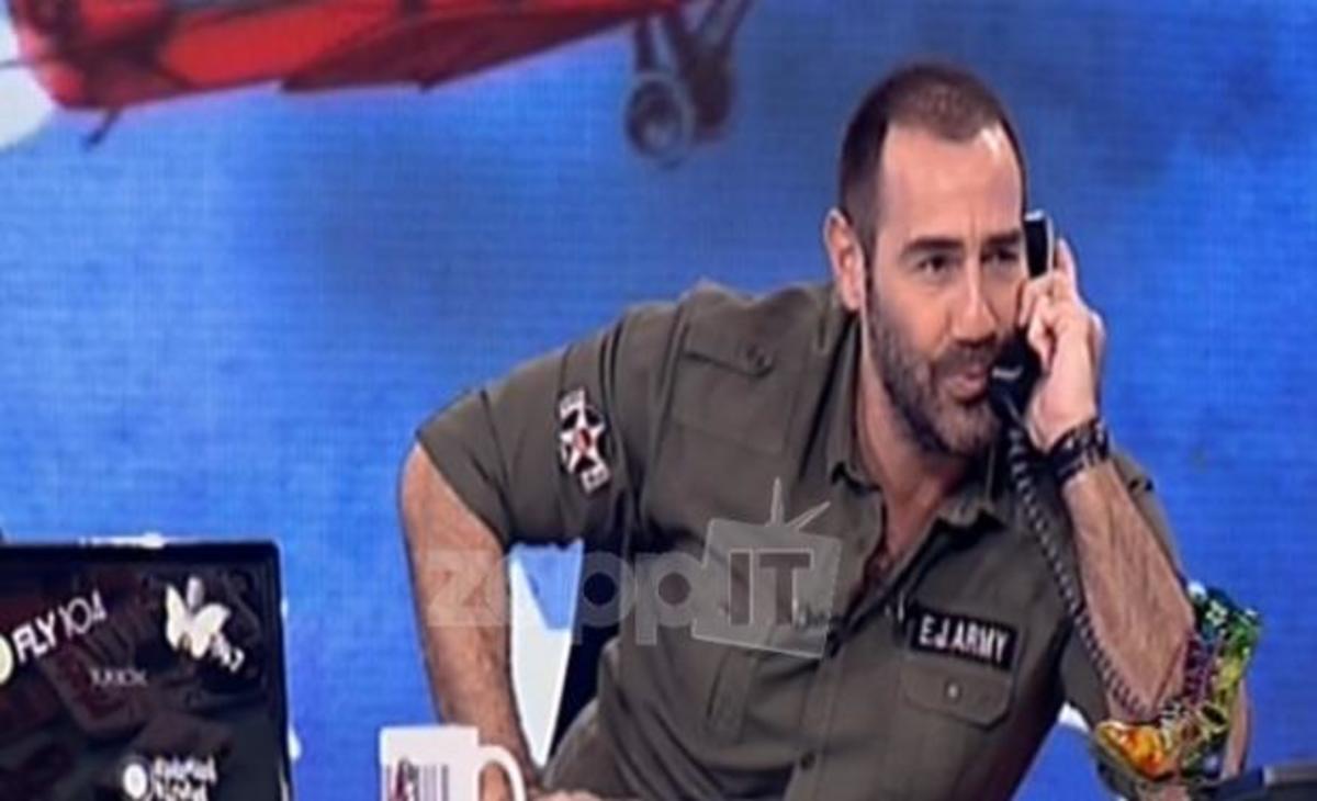 Ο Αντώνης Κανάκης έδωσε στον αέρα το τηλέφωνο του Ράδιο Αρβύλα κι έγινε πανικός!