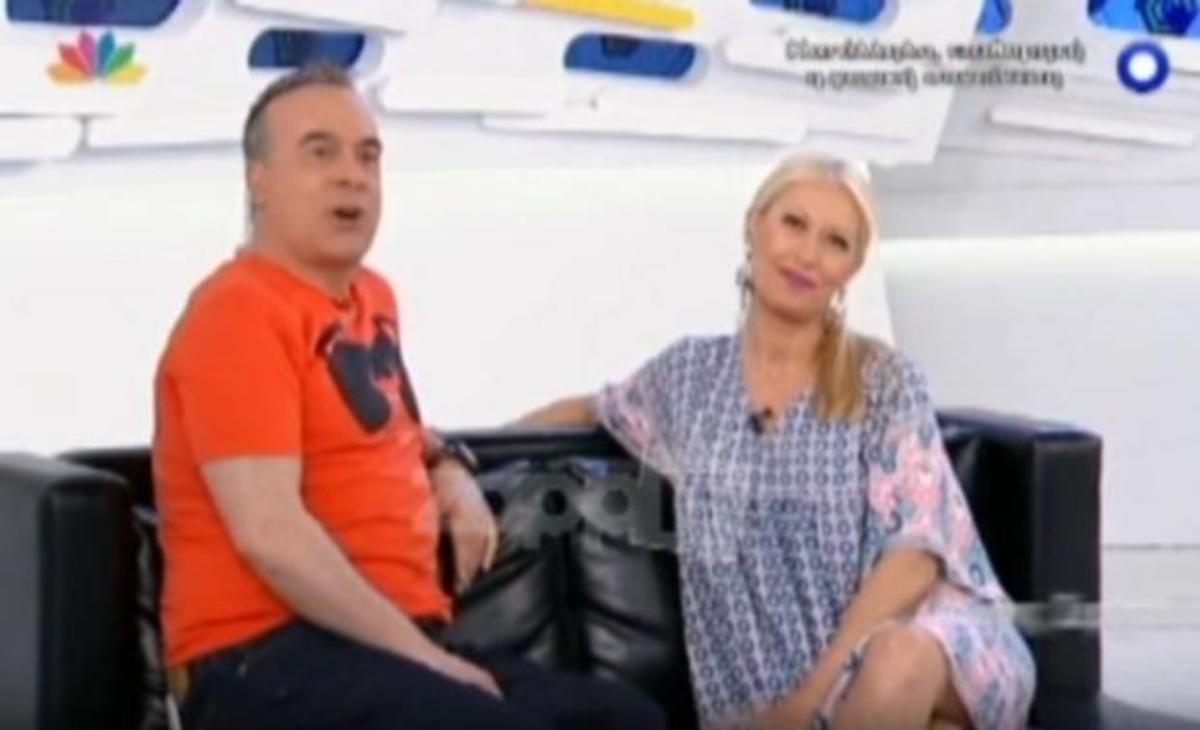 Τρολάρισμα από το ΦΜ Live για την μετακόμιση του Γιάνη Βαρουφάκη!