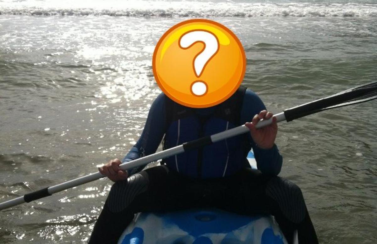 Γνωστός δημοσιογράφος – παρουσιαστής με το κανό του στο Λαγονήσι