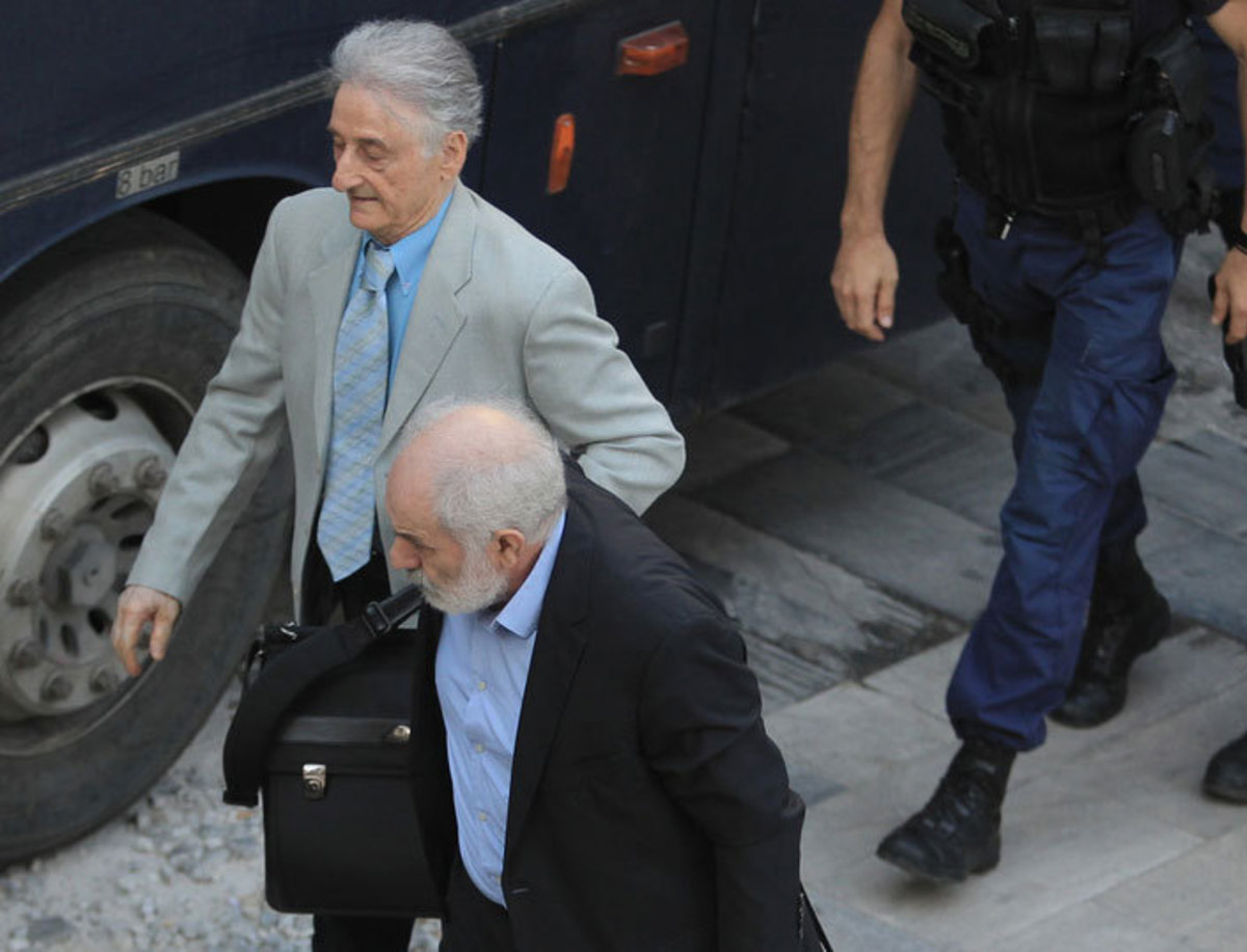 Αποφυλακίζεται για τις μίζες ο Κάντας, απολογείται για τα υποβρύχια