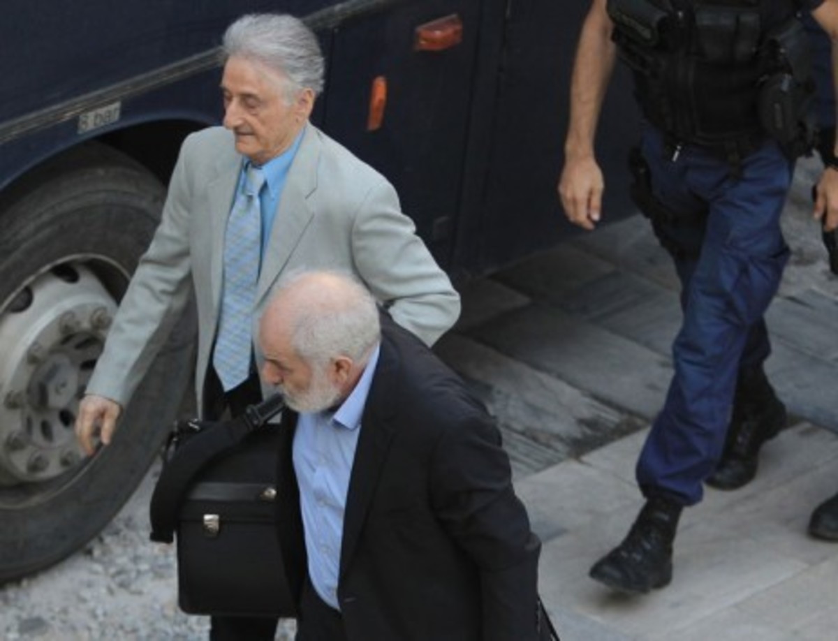 Εξοπλισμοί: Καταπέλτης η εισαγγελέας για Σμπώκο, Κάντα, Λεονταρίτη