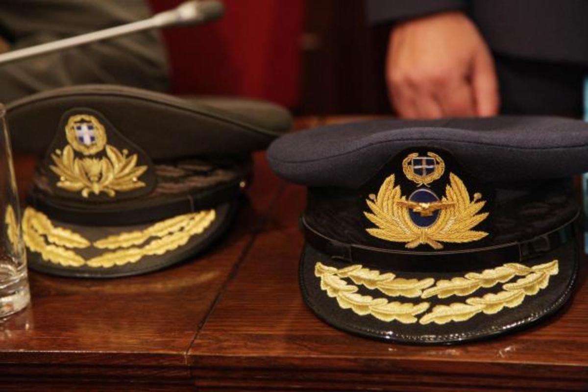 Αξιωματικός παράδειγμα ήθους – Έκανε ”δώρο” 2000 ευρώ