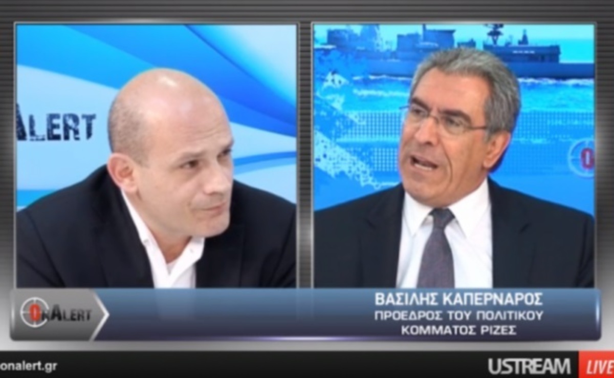 Ο Βασίλης Καπερνάρος επικεφαλής του πολιτικού σχήματος ΡΙΖΕΣ σε μια ζωντανή συνέντευξη