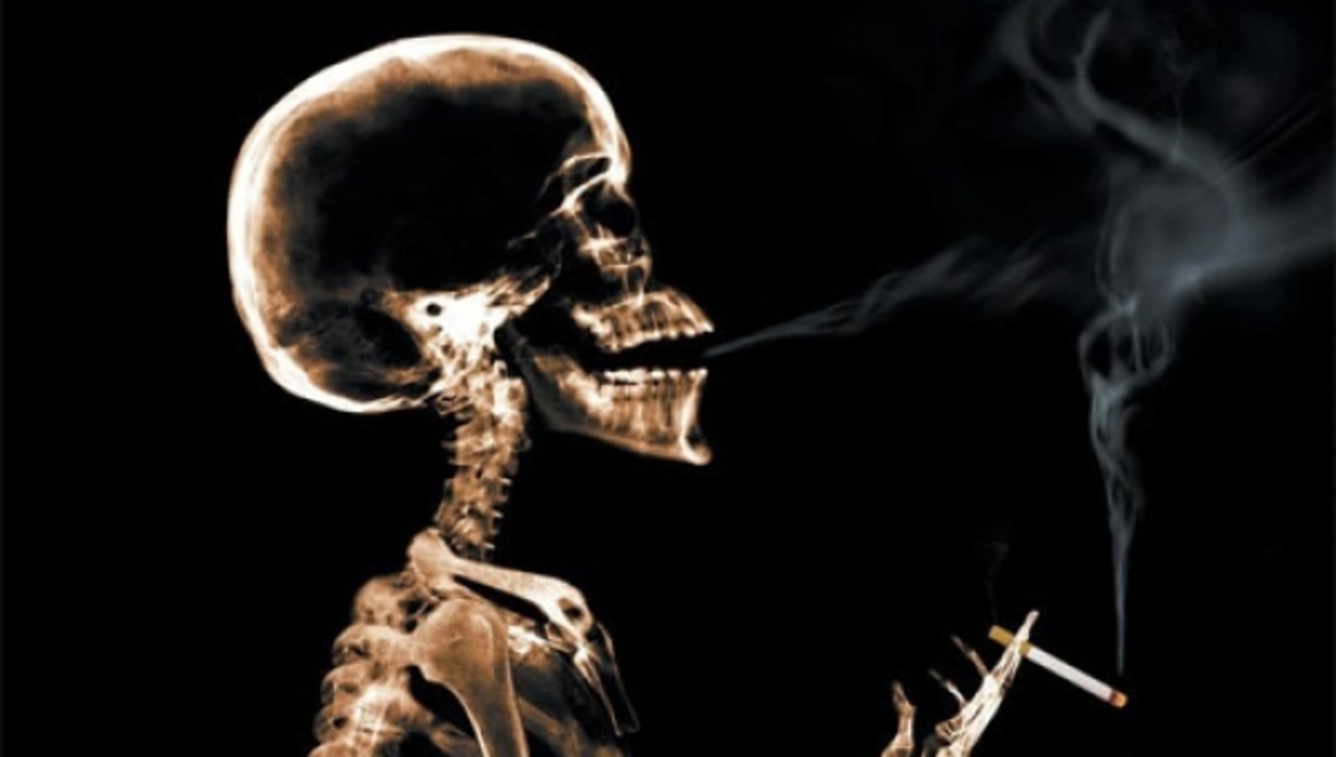 Τι παθαίνει κανείς όταν καπνίζει πριν τον ύπνο…