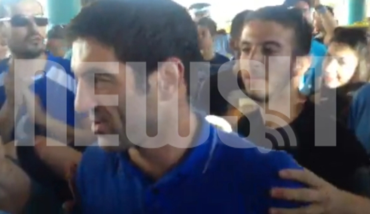 Αποθέωση για τον αρχηγό