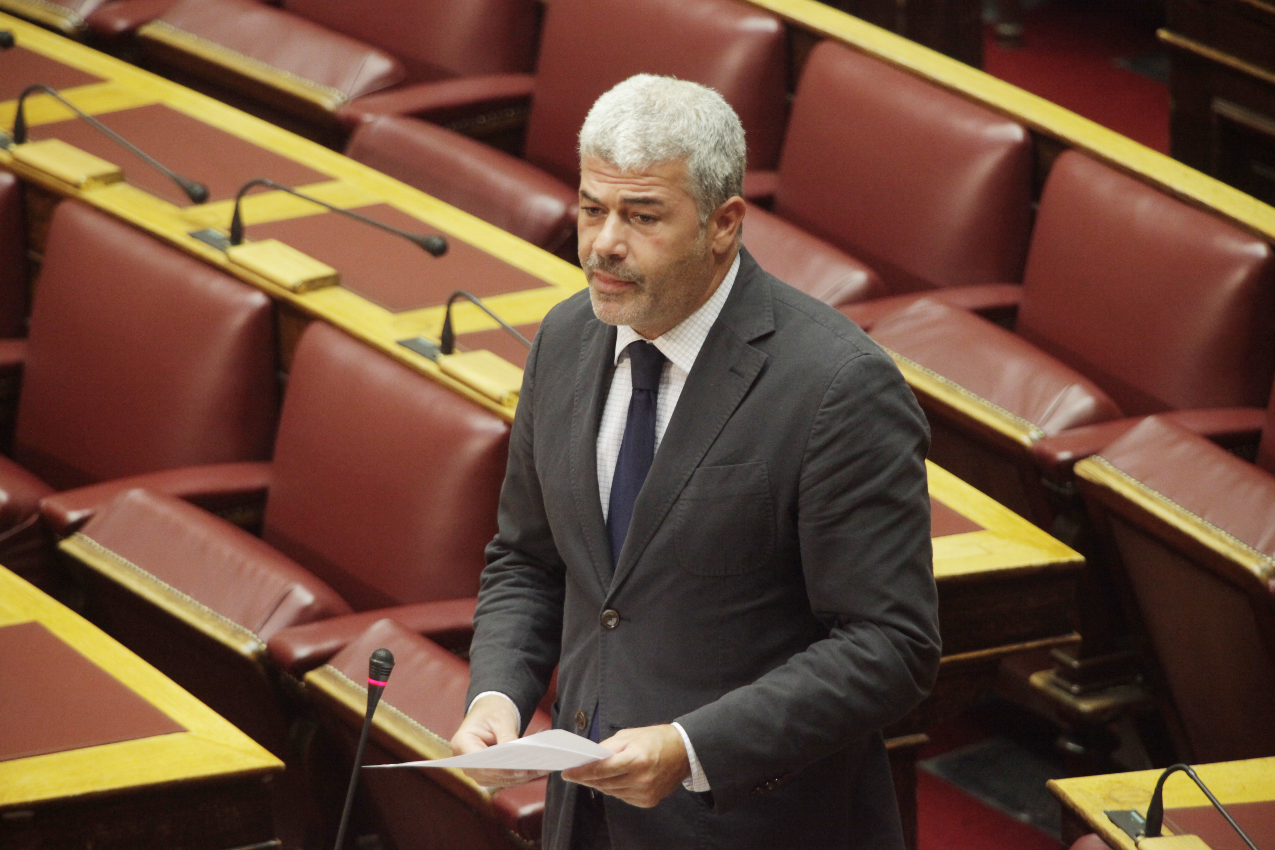 Καράμπελας: Δεκανίκια του ΣΥΡΙΖΑ οι βουλευτές που δεν θα ψηφίσουν Πρόεδρο της Δημοκρατίας