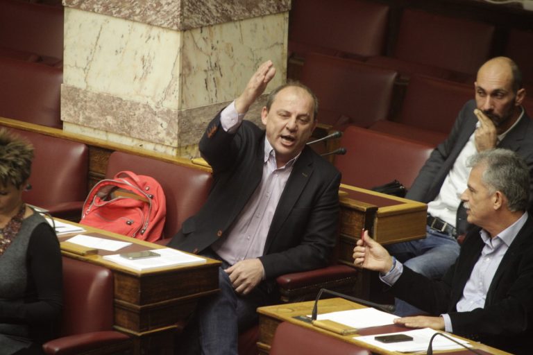 Βουλευτής του ΣΥΡΙΖΑ κατά του ομοφοβικού παραληρήματος από τους ΑΝ.ΕΛ