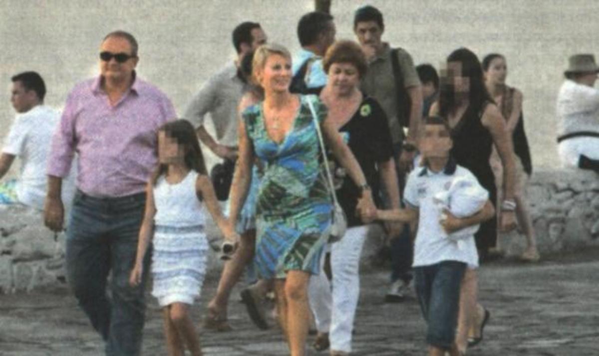 Κώστας Καραμανλής – Νατάσα Παζαίτη: Διακοπές σε τρία διαφορετικά νησιά!