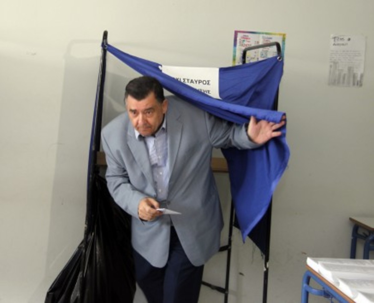 Αλλαγή πολιτικής ζήτησε ο Καρατζαφέρης και όχι εκλογές