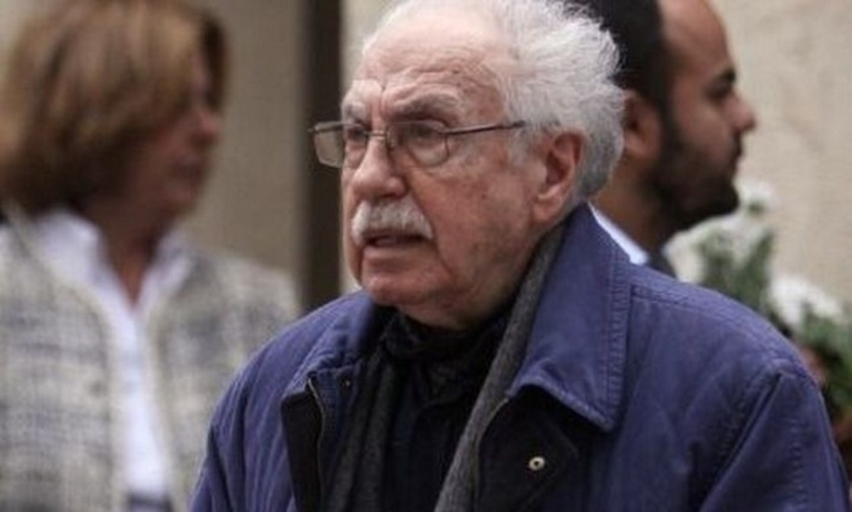Ο Τρύφων Καρατζάς αποκαλύπτει για τον Ανδρέα Μπάρκουλη!
