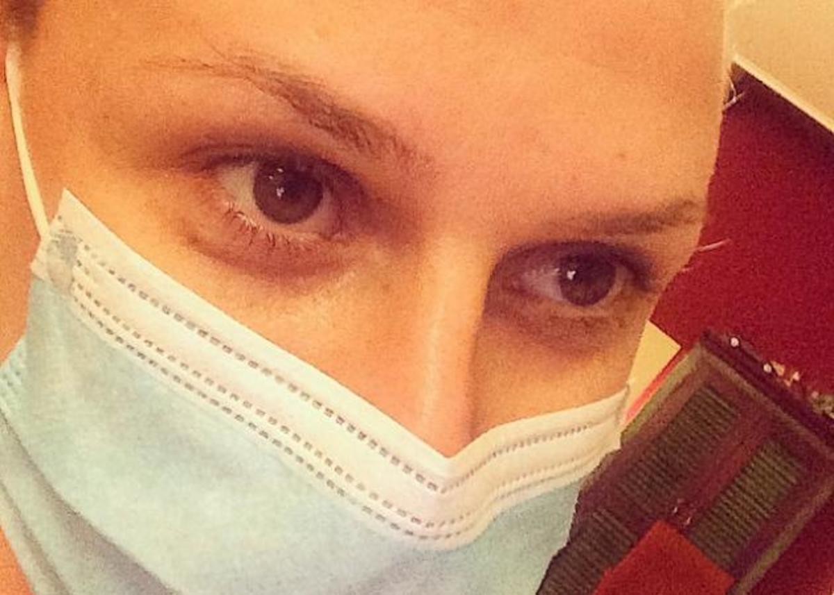 Καραβάτου –  Κατσούλης: Η “καραντίνα” στο σπίτι συνεχίζεται