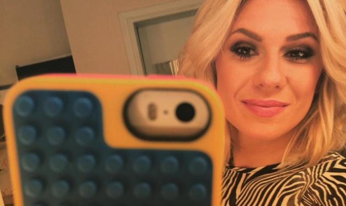 Κατερίνα Καραβάτου: Τολμα να “τσαλακώνεται” μπροστά στον φακό!