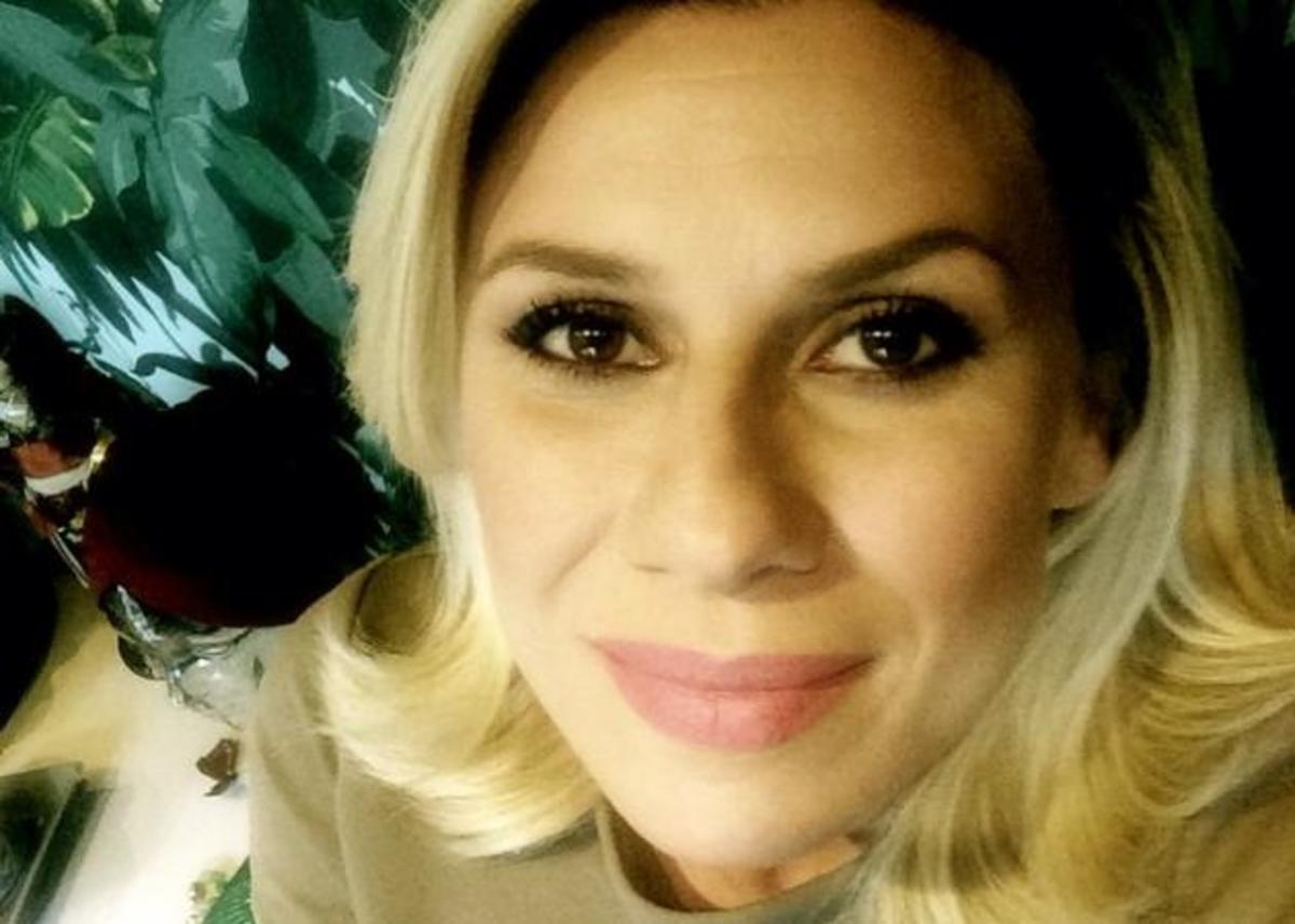 Κατερίνα Καραβάτου: Μας συστήνει την Χρυσούλα που ζει στον… κήπο της!