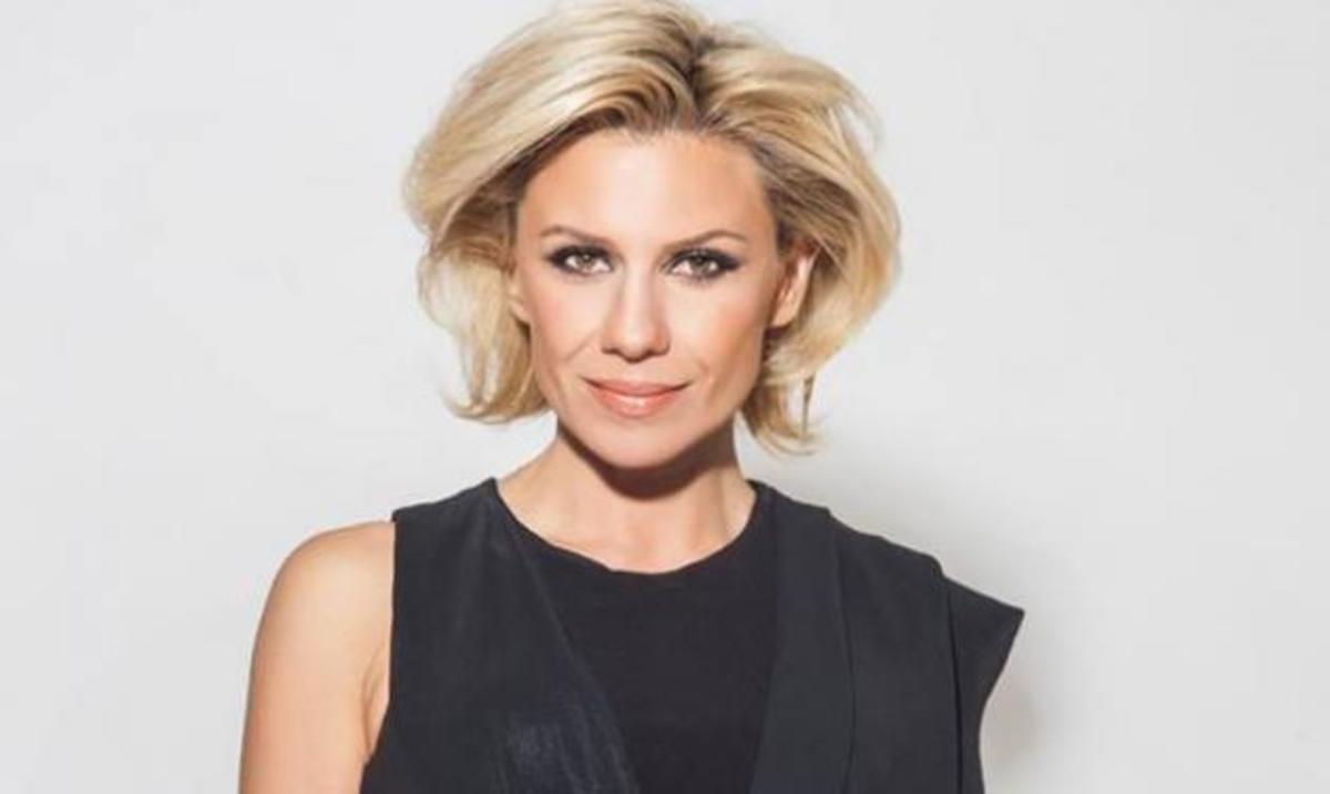 Κατερίνα Καραβάτου: Γιατί είναι περίεργη η ψυχολογία της ανήμερα της γιορτής της;