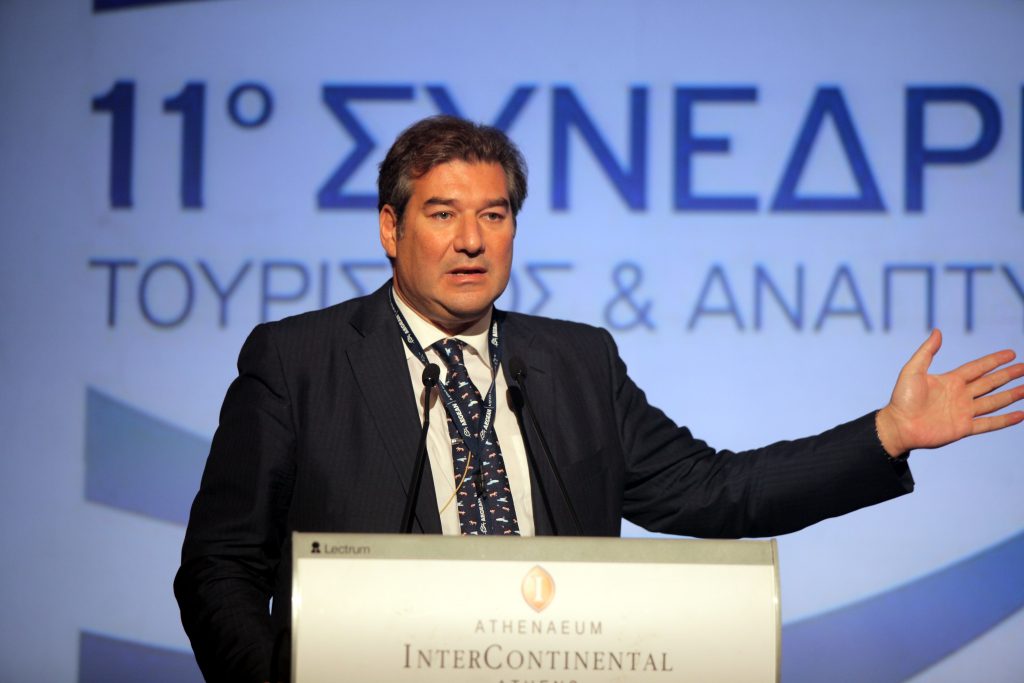 “Καίνε” τον Καραχάλιο οι εργαζόμενοι στον ΕΟΤ: Με παρέμβασή του δόθηκε η επιταγή