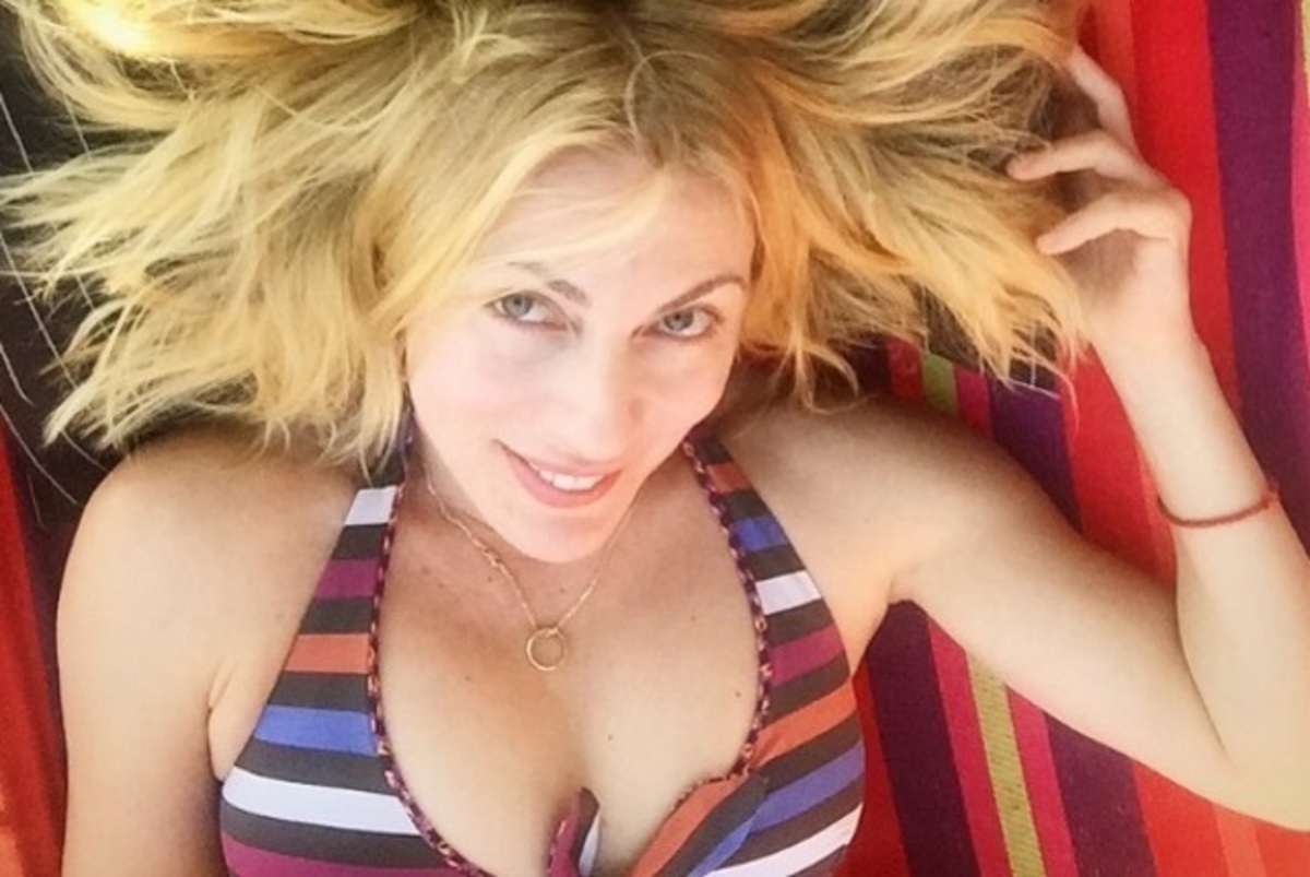 Σμαράγδα Καρύδη: Σέξι και στις διακοπές της!