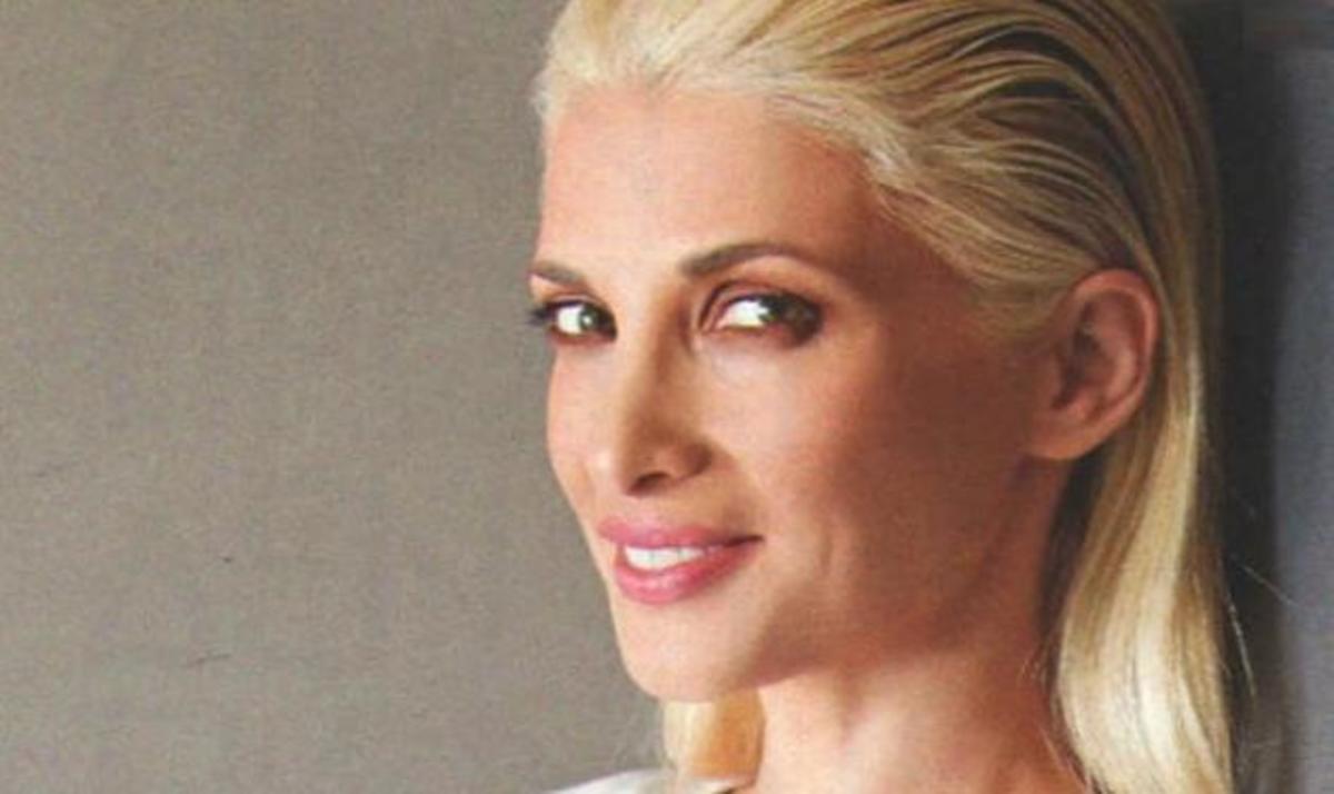 Νίκη Κάρτσωνα: Oι πλαστικές, τα botox και οι γυμνές φωτογραφίσεις!
