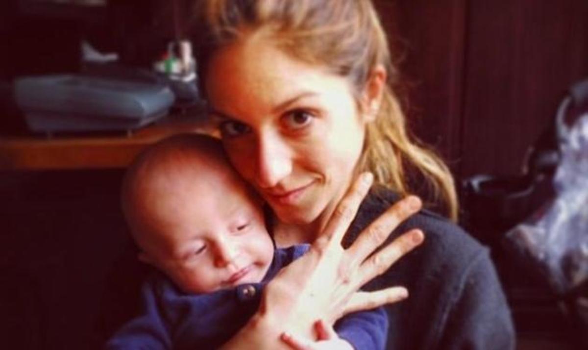 Τα πρώτα γενέθλια της Σοφίας Καρβέλα μετά το θάνατο της γιαγιάς της!