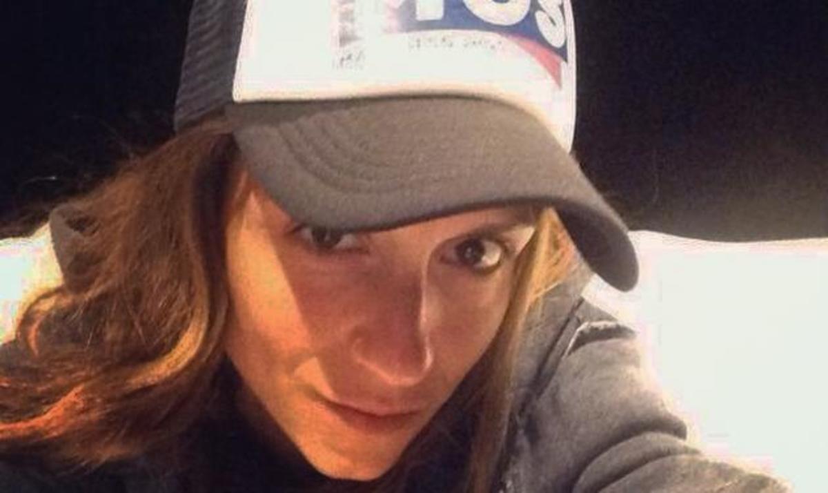 Σοφία Καρβέλα: Τι την εξόργισε και έβαλε φωτογραφία με χειρονομία στο instagram;