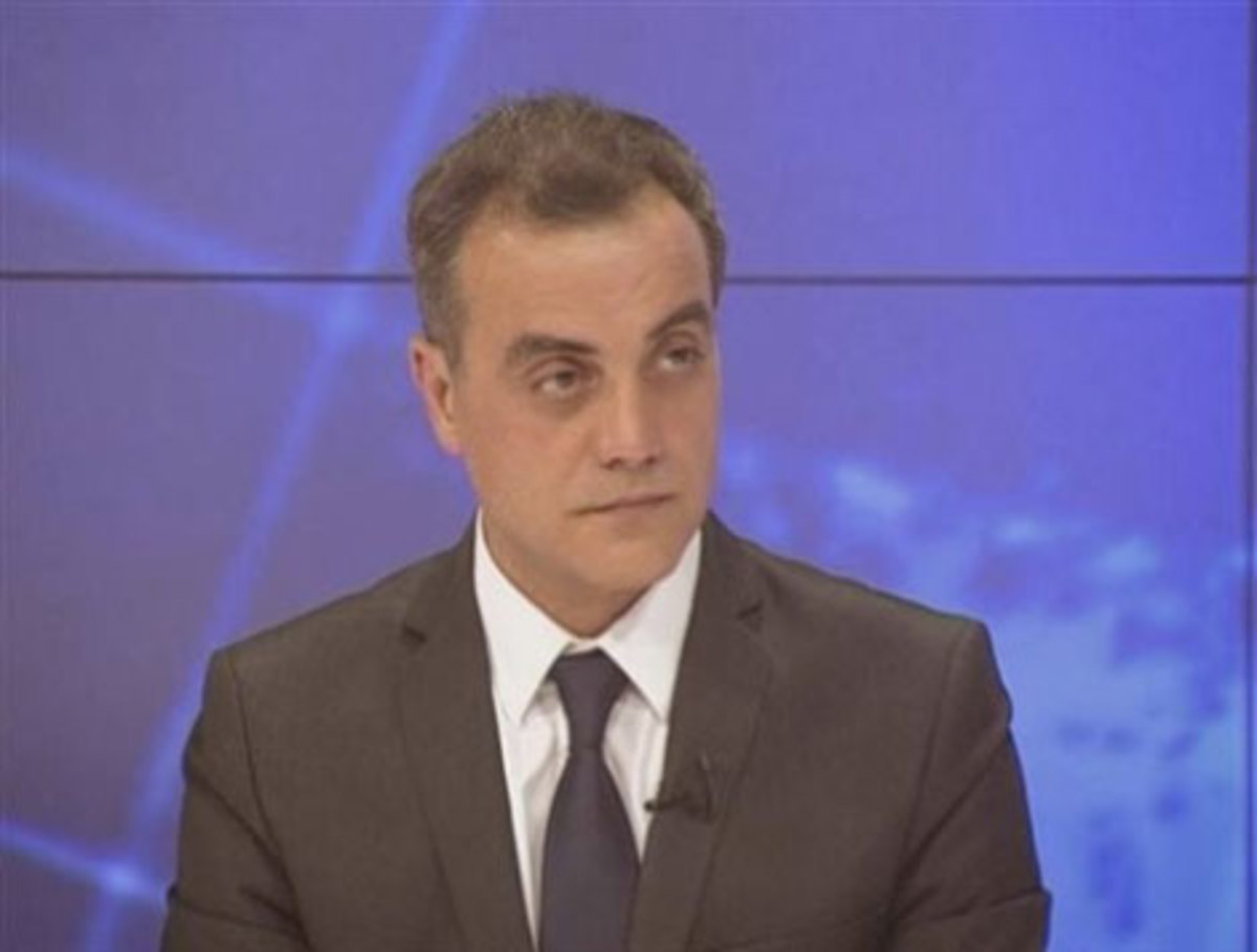 Η Αυγή «τελείωσε» τον Καρυπίδη