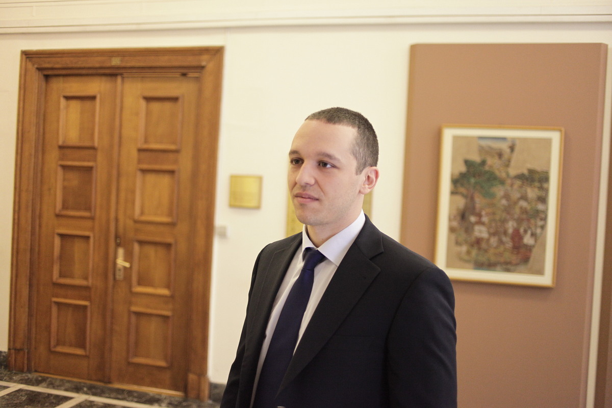 Την άρση ασυλίας του Ηλία Κασιδιάρη αποφάσισε η Ολομέλεια