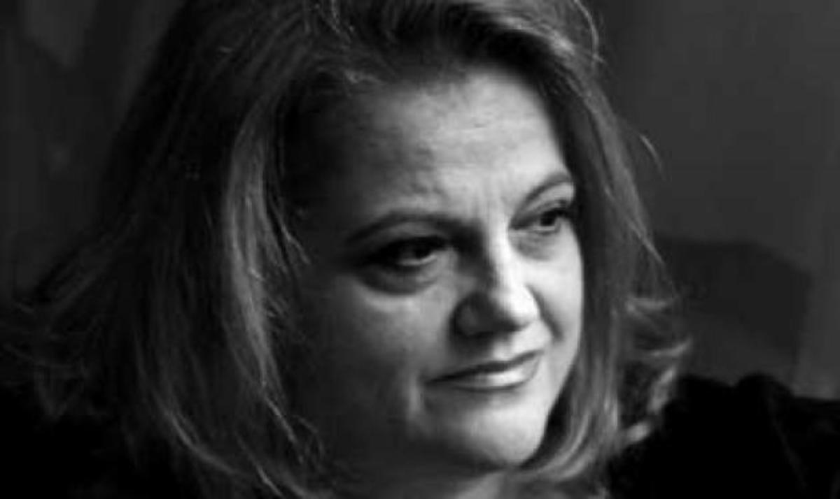 Ράκος η Ελένη Καστάνη – Κήδεψε στην Σητεία την αδερφή της που έφυγε στα 59 της χρόνια