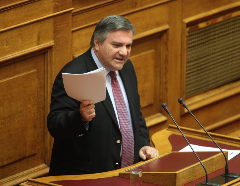 Ο Καστανίδης κάνει τους διαγραφέντες… κόμμα!