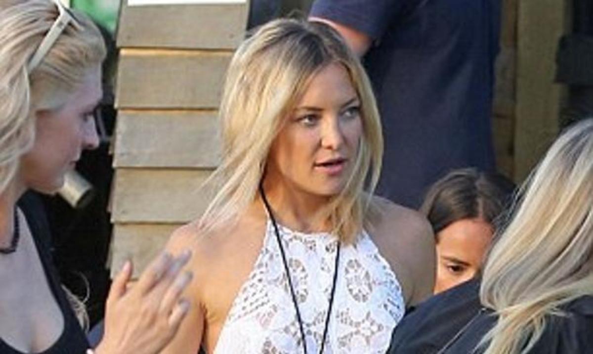 Kate Hudson: Ο πατέρας της την αποκλήρωσε κι εκείνη πήγε σε συναυλία με την κολλητή της!