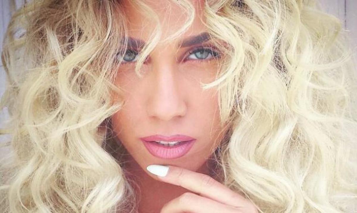 Κατερίνα Στικούδη: Τρέλανε το instagram με το καυτό μαγιό της!