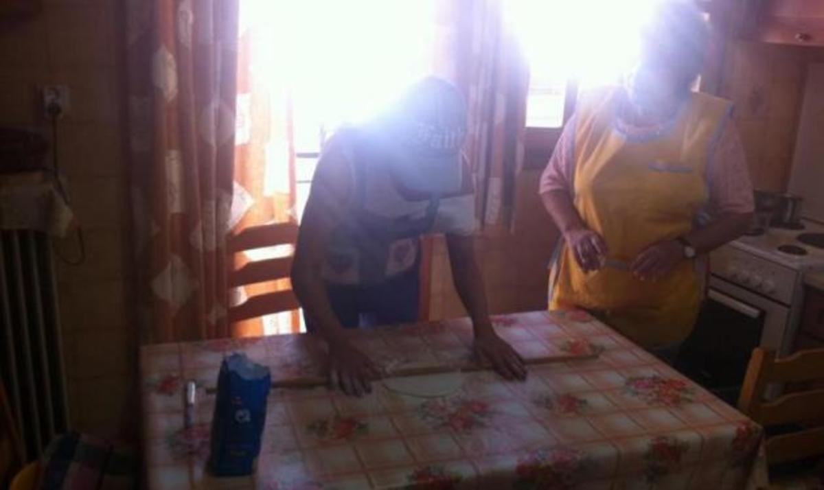 Ποια τραγουδίστρια άνοιξε φύλλο κι έφτιαξε σπανακόπιτα;