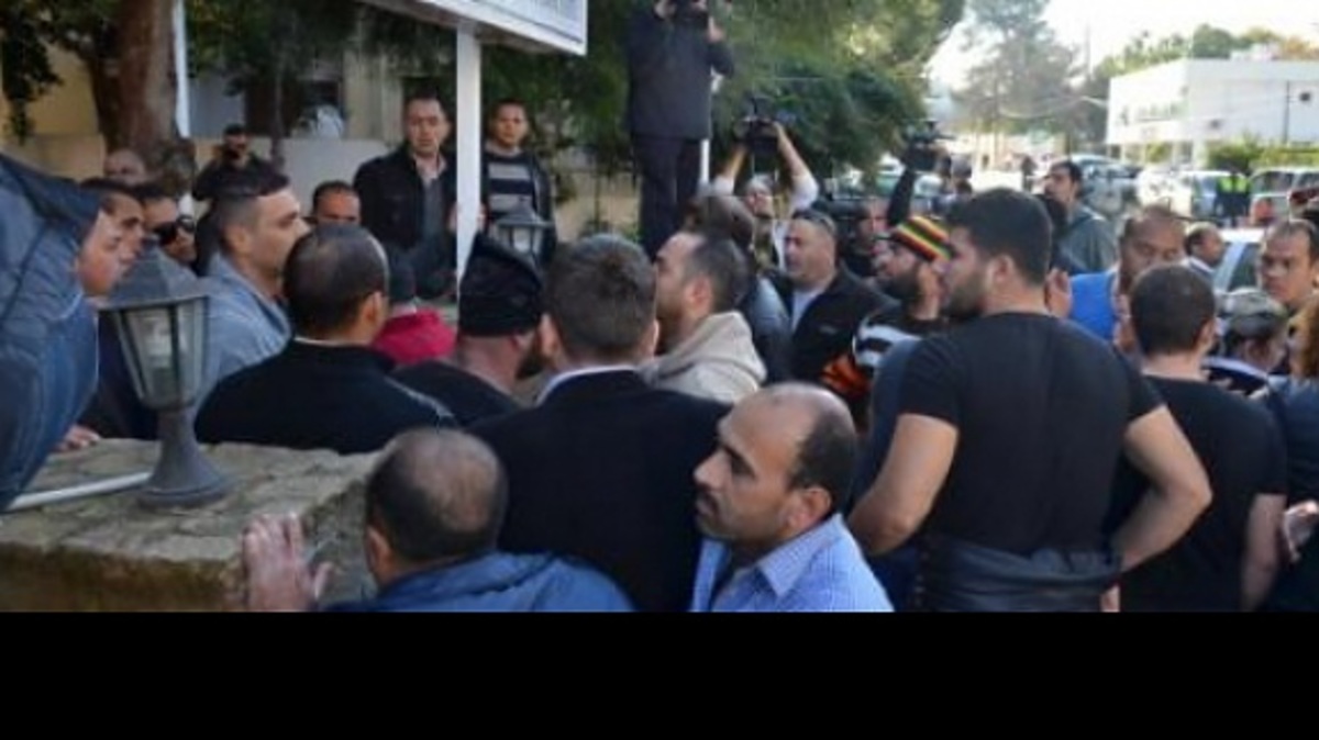 Επιχείρηση “σοκ” από τους απλήρωτους εργαζόμενους στον “δήμο” Λευκωσίας