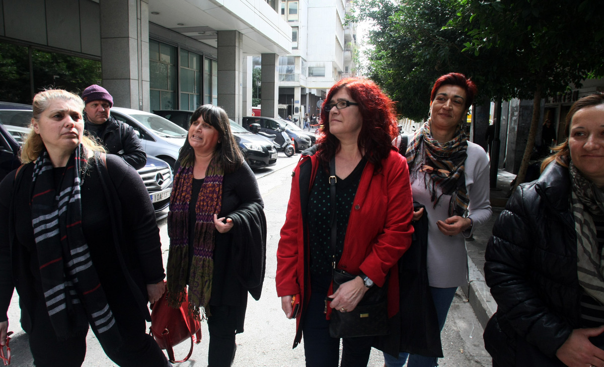 Βαρουφάκης: «Πάμε για συμφωνία λύτρωση» – Το μήνυμα στις καθαρίστριες