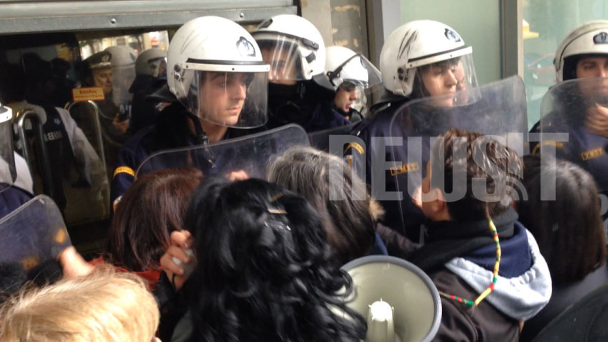 Υπ.Οικονομικών: Ένταση με καθαρίστριες