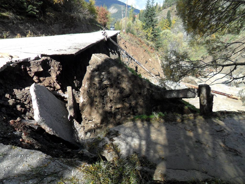 “Βούλιαξε” ολόκληρος ο δρόμος στην Εθνική Οδό Πρέβεζας Ηγουμενίτσας