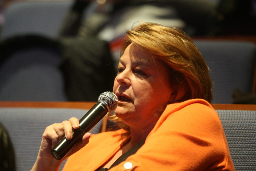 Οι καραμπόλες που θα μπορούσαν να οδηγήσουν τη Λούκα Κατσέλη στις Βρυξέλλες