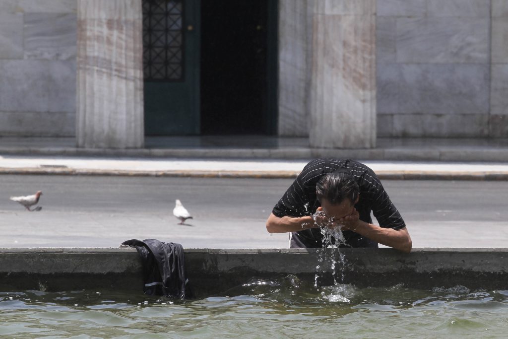 Η χειρότερη ημέρα του καλοκαιριού η Πέμπτη – Η θερμοκρασία στους 42 βαθμούς