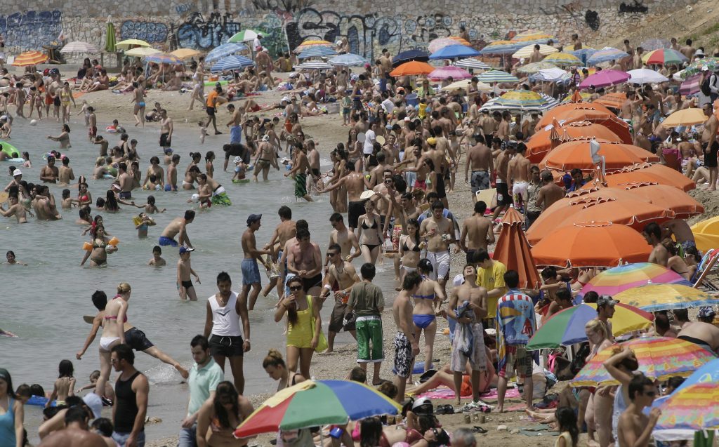 ΖΕΣΤΗ! Καύσωνας παντού έως την Παρασκευή!