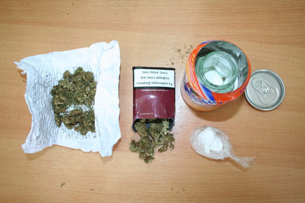 Καβάλα: Έκρυβε χασίς και κοκαΐνη