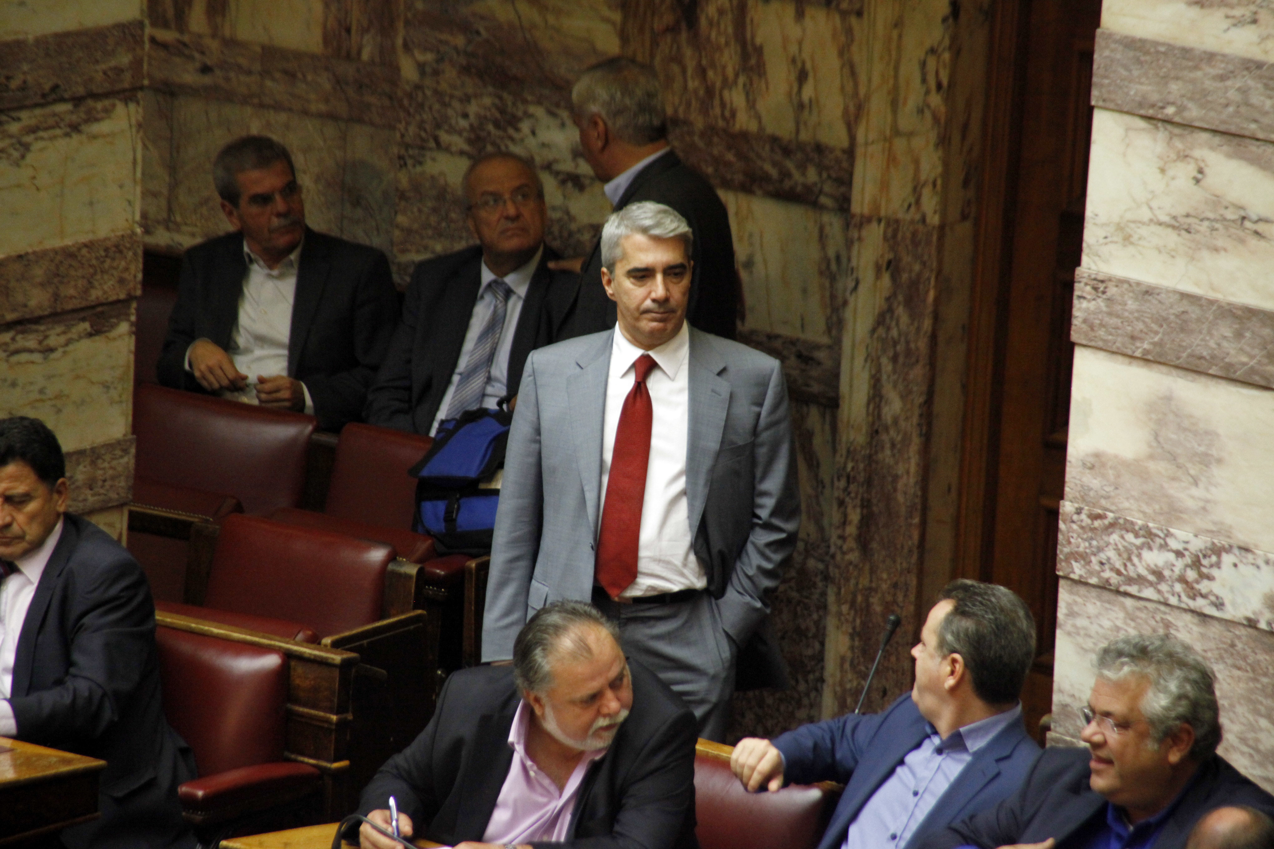 Κεδίκολου για Τσίπρα: “Μάθαμε ότι θα σκίσει το μνημόνιο, αλλά θα επαναδιαπραγματευθεί τη δανειακή σύμβαση!”
