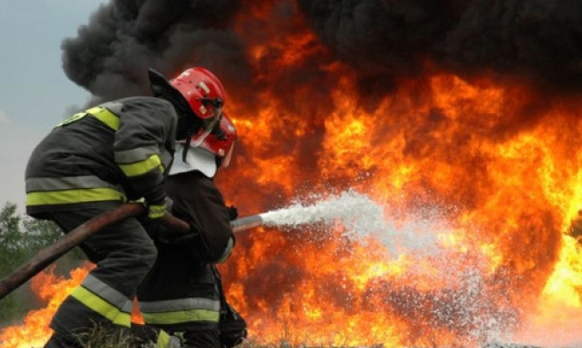 Πάτρα: Καίγεται το Κεφαλόβρυσο – Τραυματίστηκε πυροσβέστης – Video