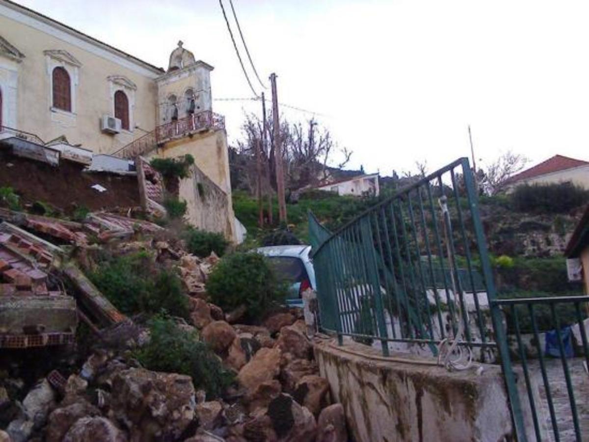 Σε κατάσταση έκτακτης ανάγκης η Κεφαλονιά – Κλειστά μέχρι νεοτέρας τα σχολεία – «Επιστρατεύονται» πλοία για να φιλοξενήσουν τους πληγέντες