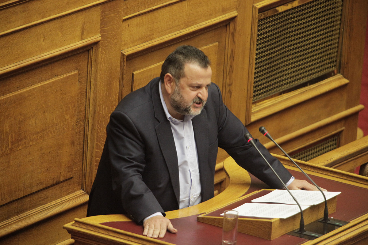 Έξαλλος ο βουλευτής του ΠΑΣΟΚ με τον Πρόεδρο της Δημοκρατίας