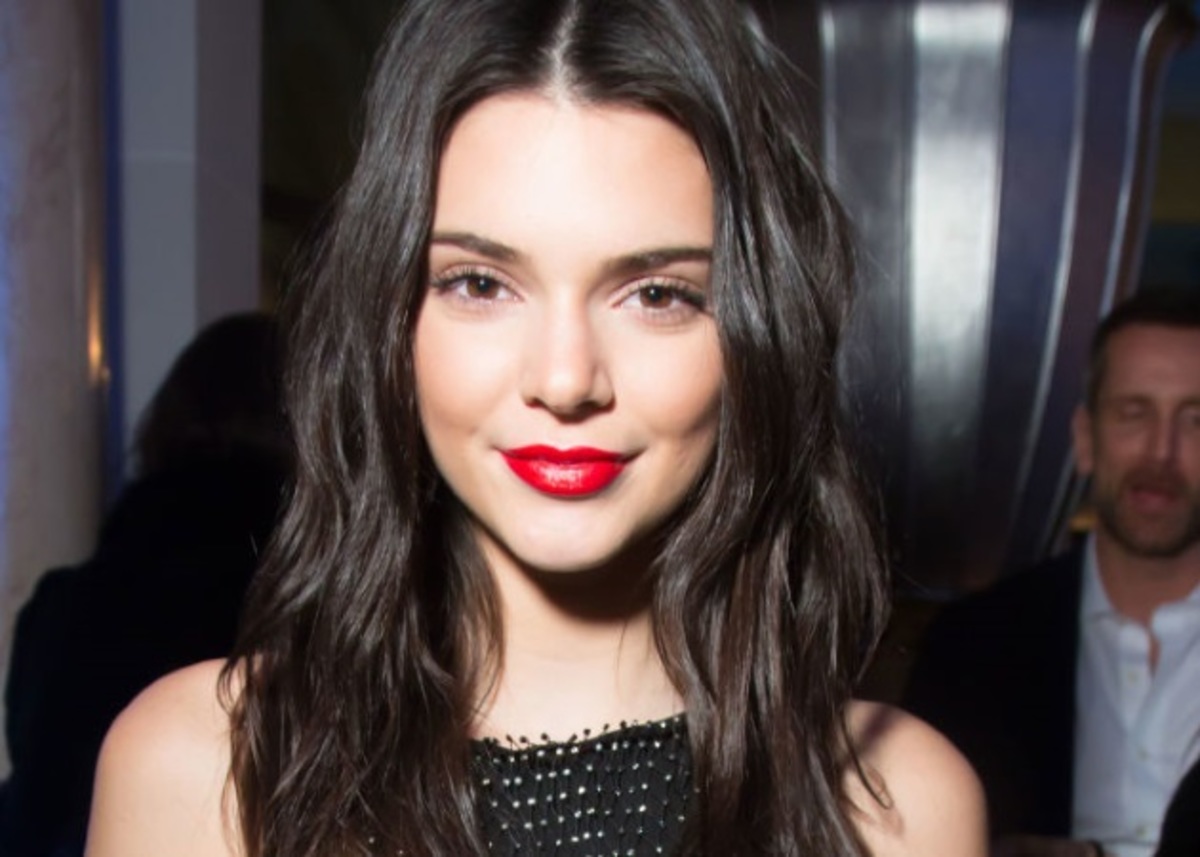 H Kendall Jenner αποκτά gothic look! ΦΩΤΟ
