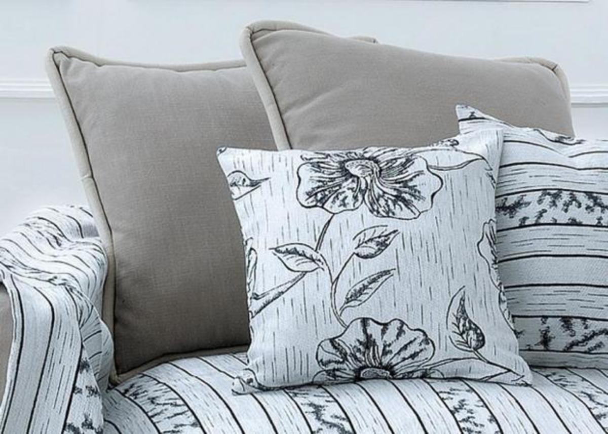 Διακοσμητικά μαξιλάρια από 4,40 ευρώ!