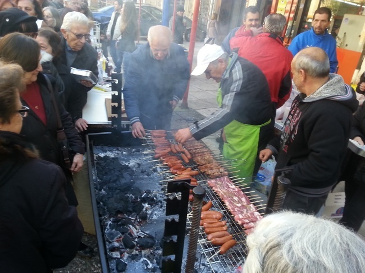 Από το... τσίκνισμα στο Αγρίνιο - ΦΩΤΟ από το cityvoice