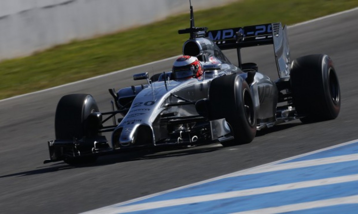 F1: Oι ομάδες με κινητήρα Mercedes κυριαρχούν στις δοκιμές της Χερέθ (VIDEO)